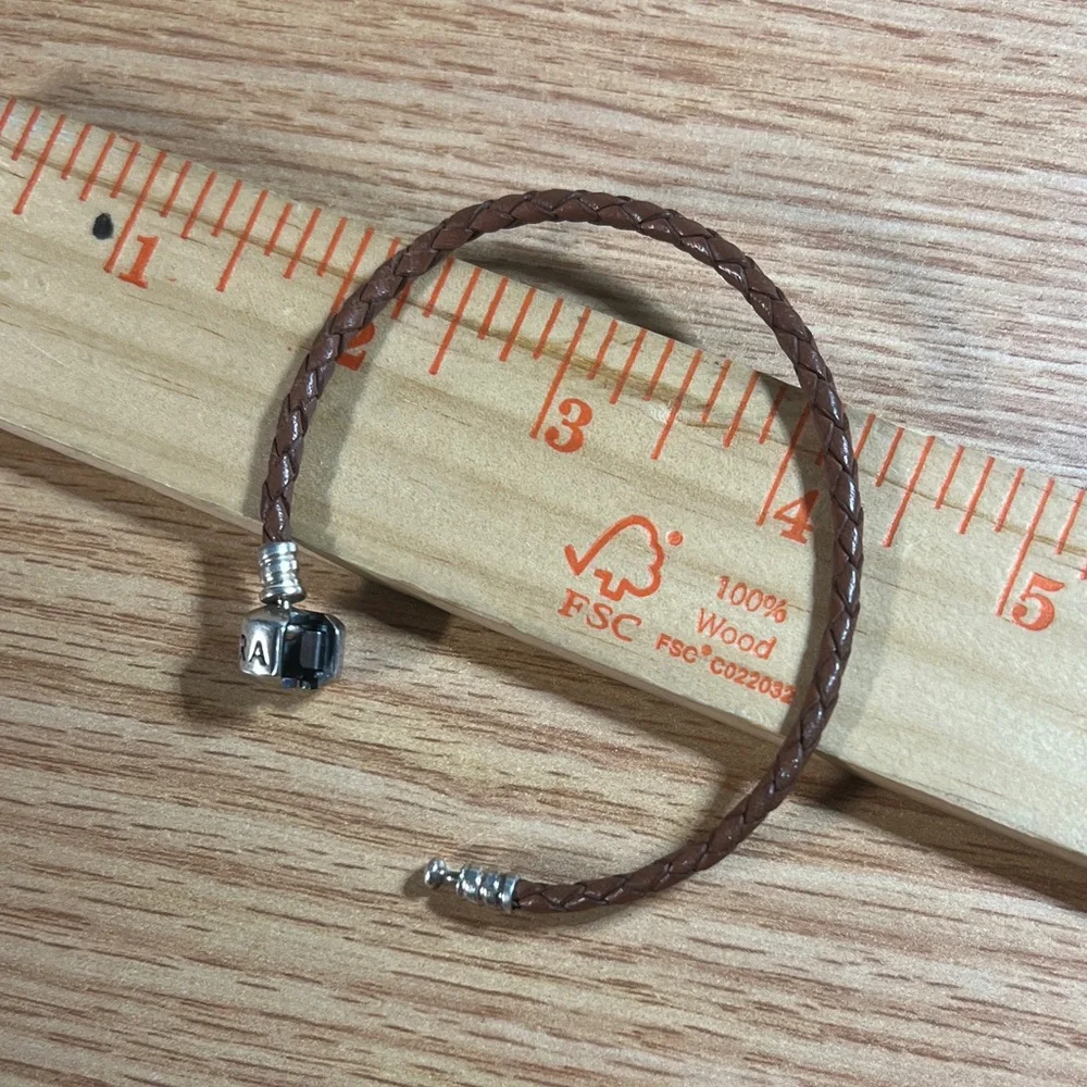 Pandora Leather Bracelet with Silver Clasp - Picture 4 of 7